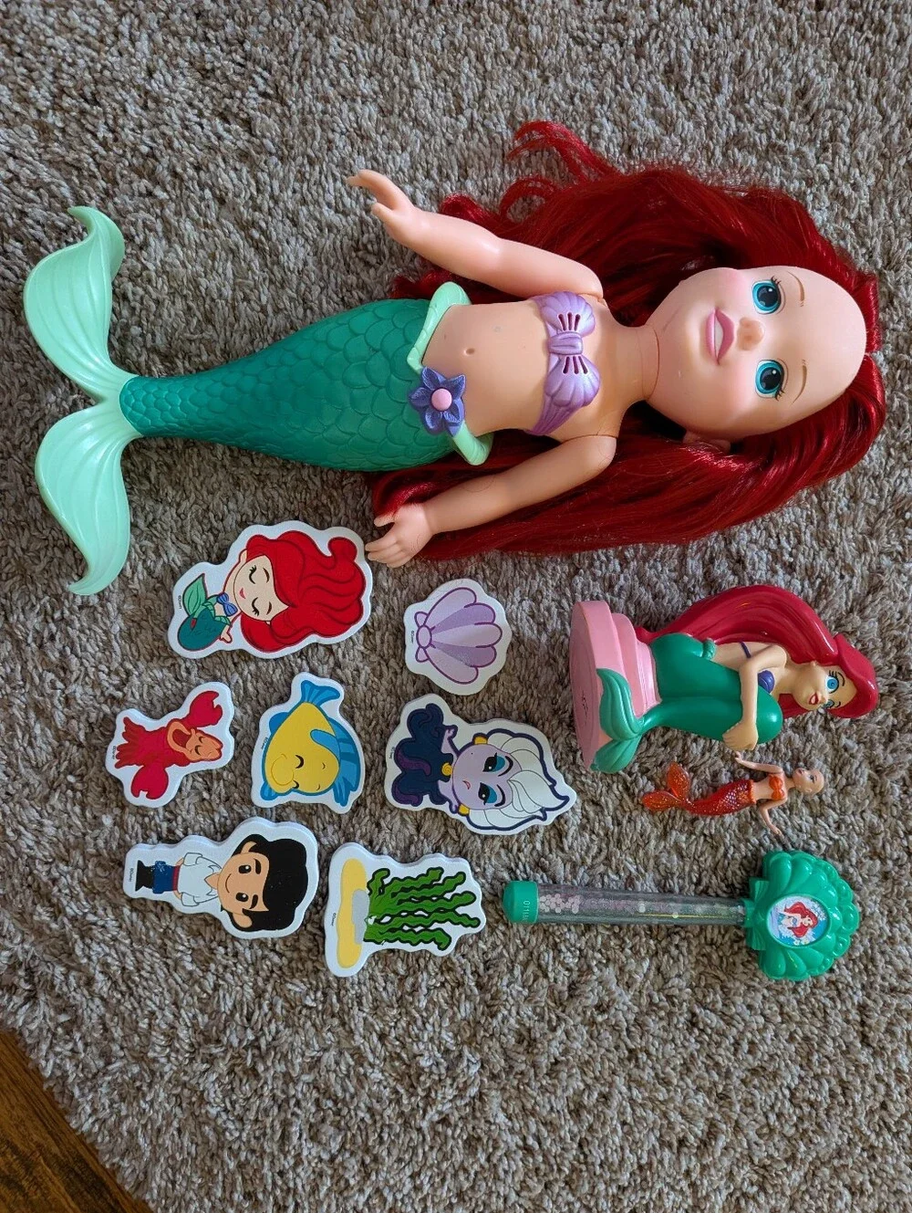 Disney princess Ariel little mermaid bath and pool toys